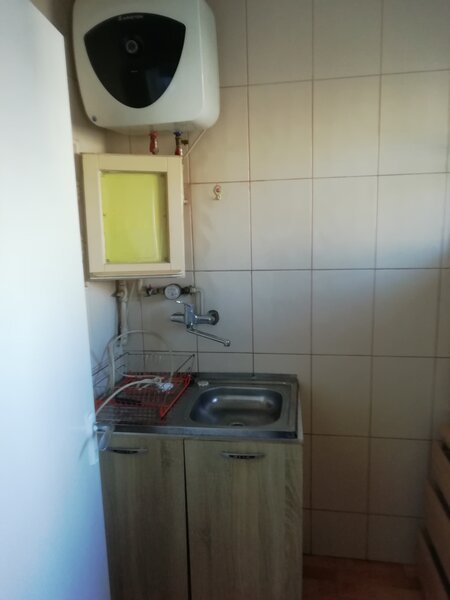 Drumul Taberei, Crinul de Padure,